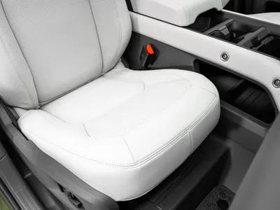 2026 لاند روفر ديفيندر اكس 110