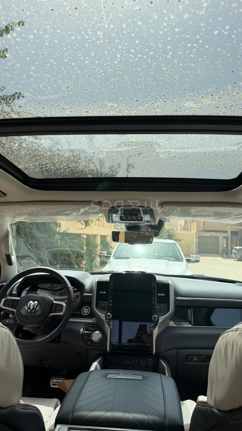 2025 دودج رام 1500 ليمتد