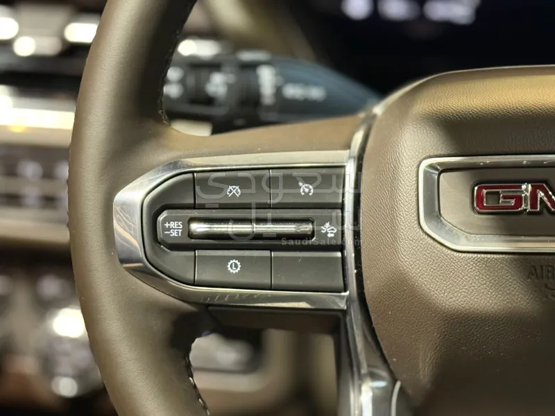 2025 جي ام سي يوكون اليفيشن