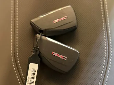 2025 جي ام سي يوكون اليفيشن