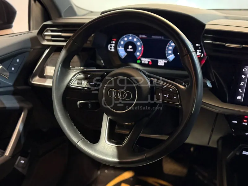 2023 اودي اي 3 30 تي اف اس اي