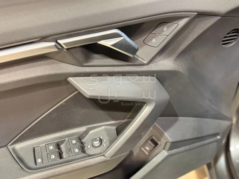 2023 اودي اي 3 30 تي اف اس اي