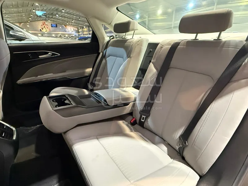 2021 فورد توروس امبيانتي