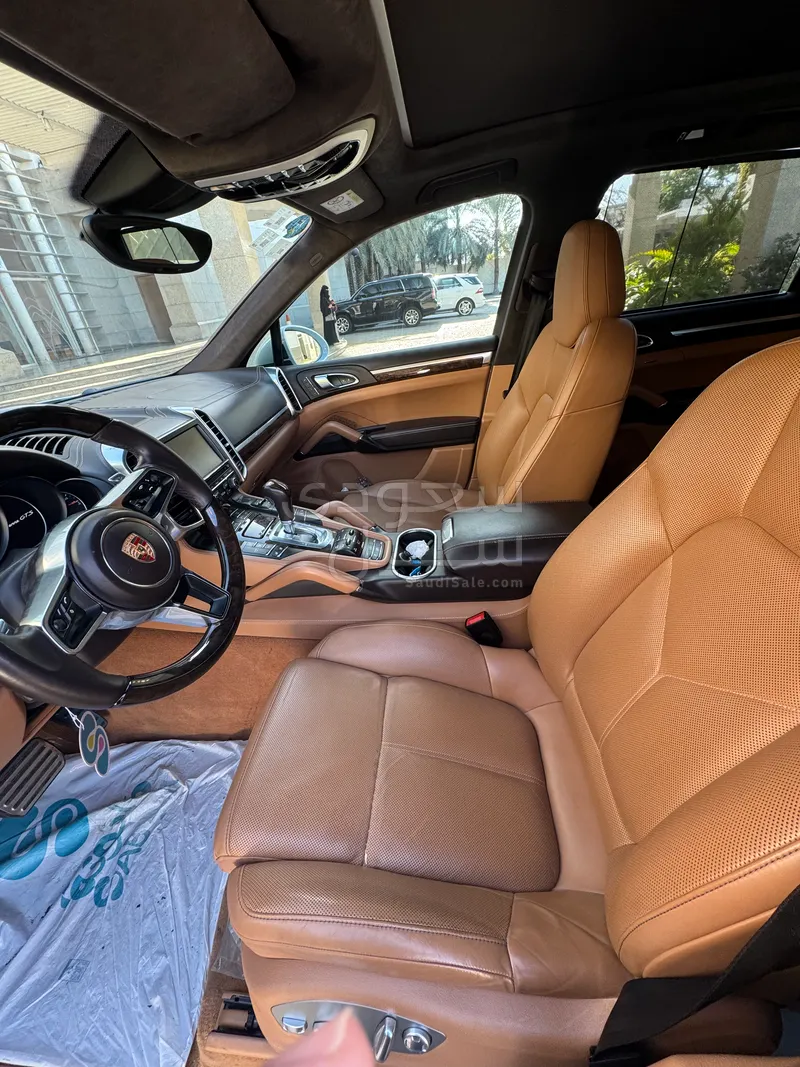 2016 بورش كايين جي تي اس