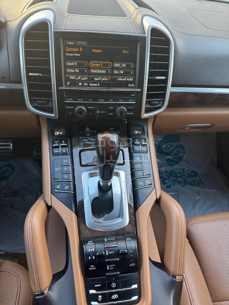 2016 بورش كايين جي تي اس