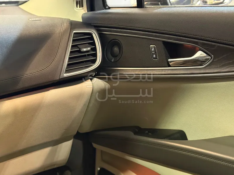 2020 لنكولن نوتيلوس