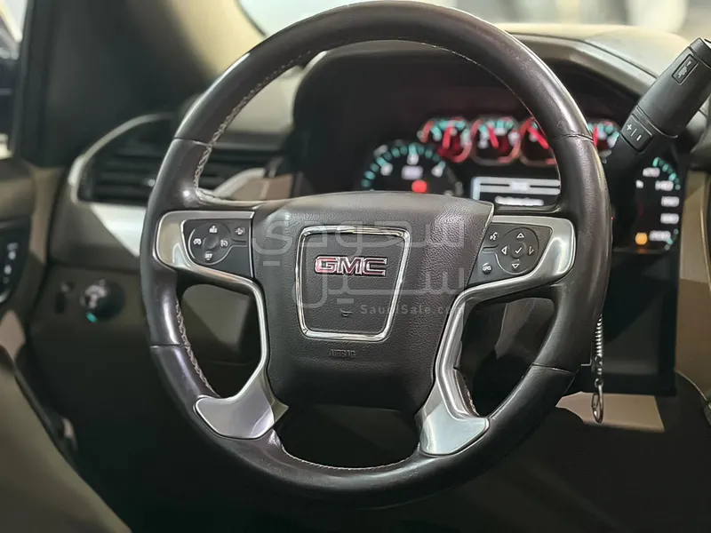 2020 جي ام سي يوكون اصدار خاص