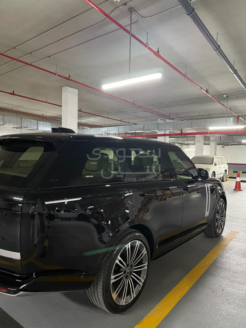 2025 لاند روفر رينج روفر اوتوبيوغرافي