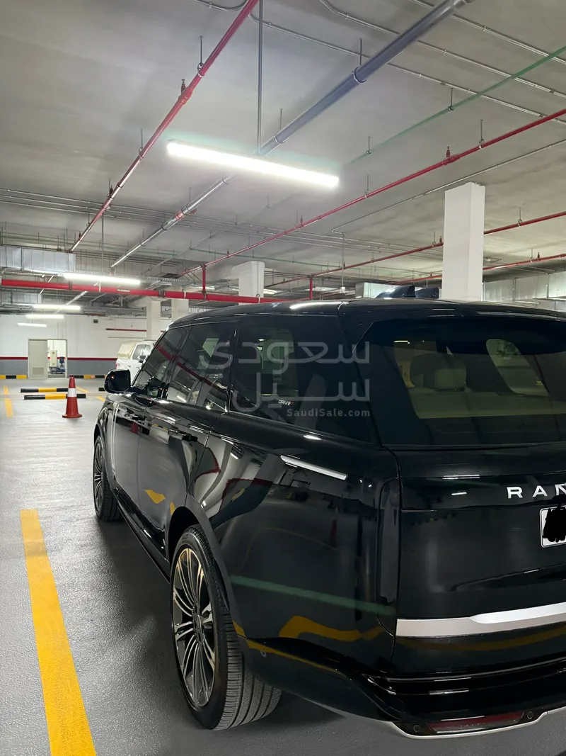 2025 لاند روفر رينج روفر اوتوبيوغرافي