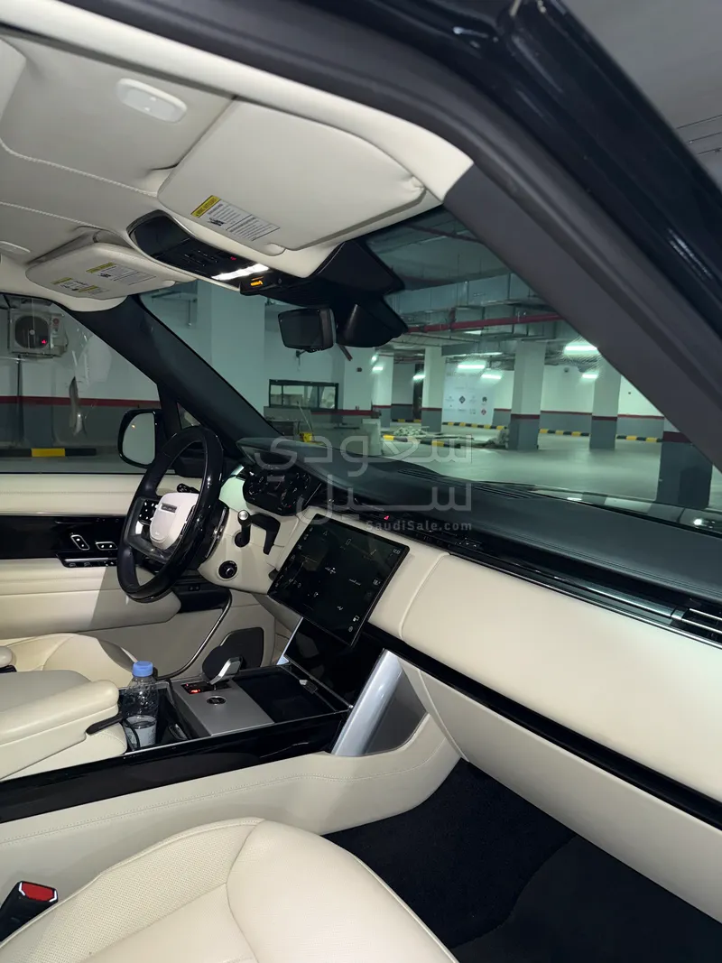 2025 لاند روفر رينج روفر اوتوبيوغرافي