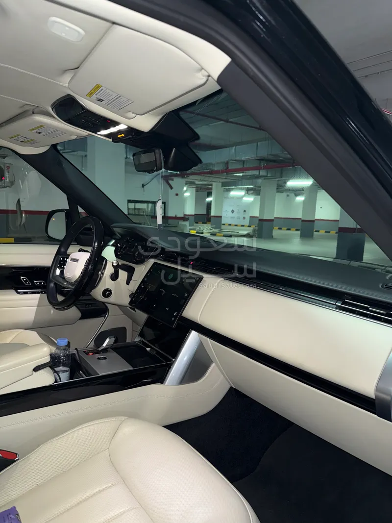 2025 لاند روفر رينج روفر اوتوبيوغرافي