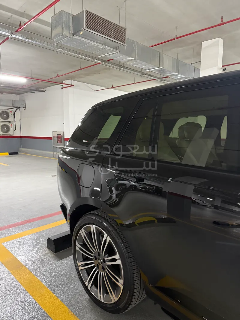 2025 لاند روفر رينج روفر اوتوبيوغرافي