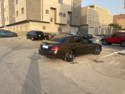 2017 مرسيدس - بنز إي 200 أي إم جي