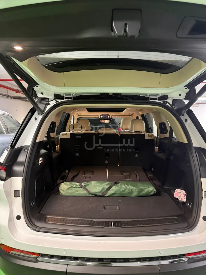 2022 جييب جراند شيروكي ليميتد