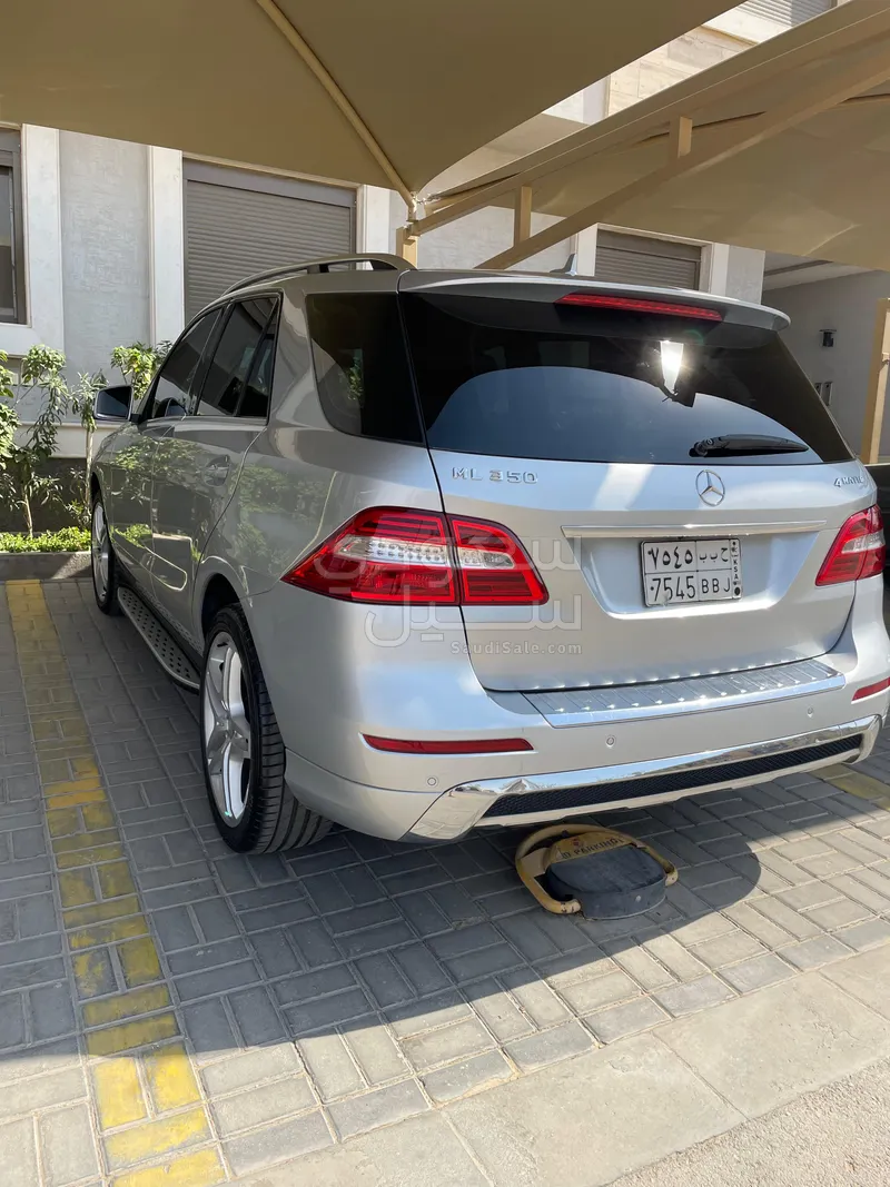 2013 مرسيدس - بنز إم إل 350