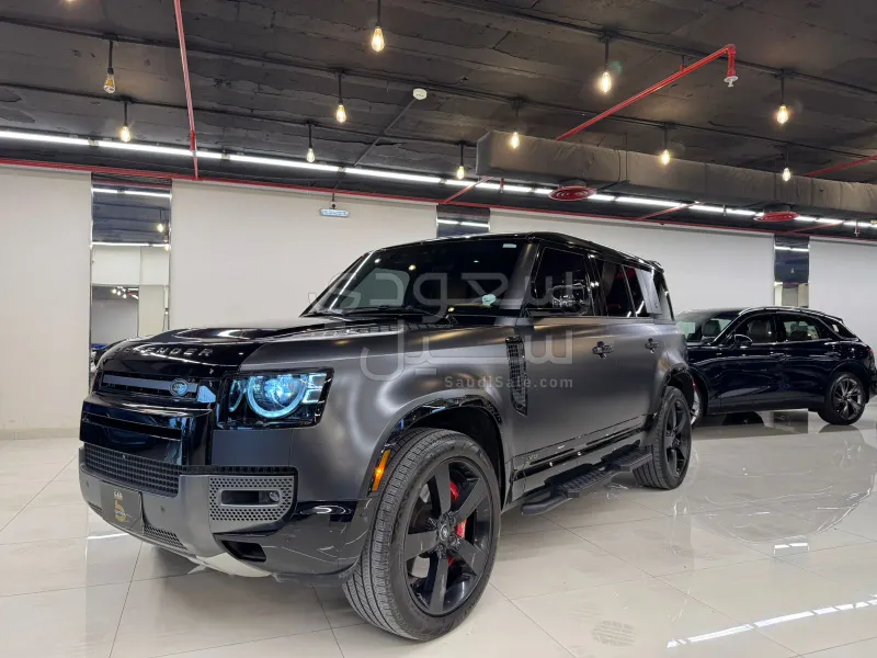 2024 لاند روفر ديفيندر