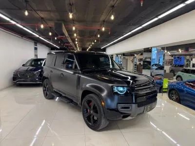 2024 لاند روفر ديفيندر