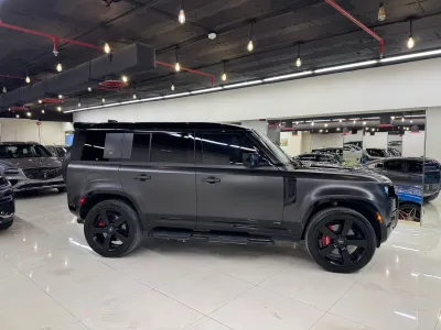 2024 لاند روفر ديفيندر