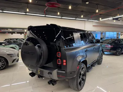 2024 لاند روفر ديفيندر