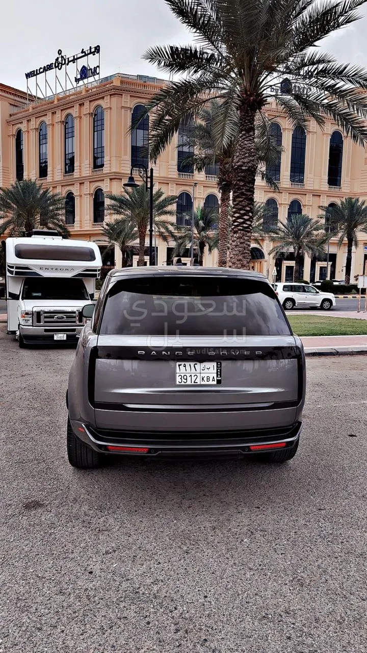 2024 لاند روفر رينج روفر فوج اتش اس اي