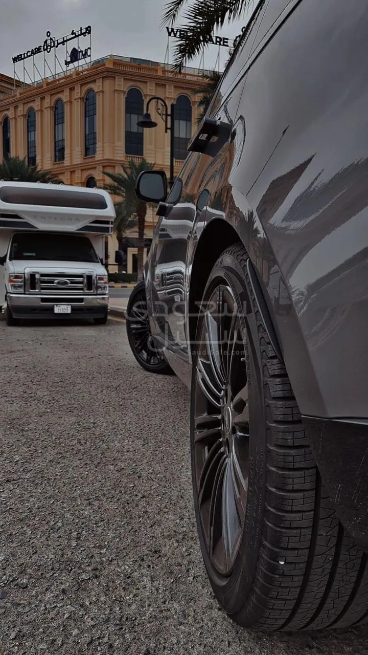 2024 لاند روفر رينج روفر فوج اتش اس اي