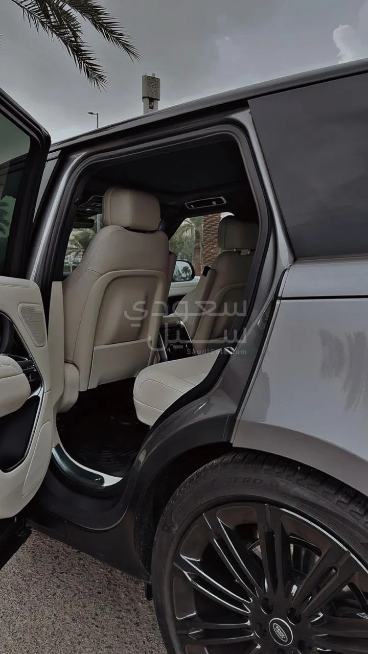 2024 لاند روفر رينج روفر فوج اتش اس اي