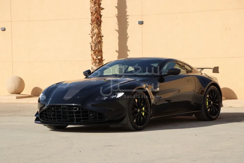 2022 استون مارتن فانتج اف 1 إديشن