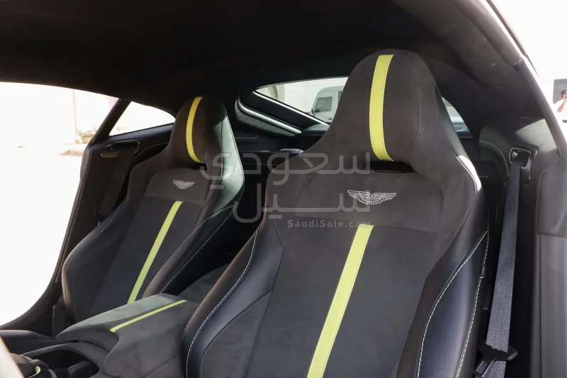 2022 استون مارتن فانتج اف 1 إديشن