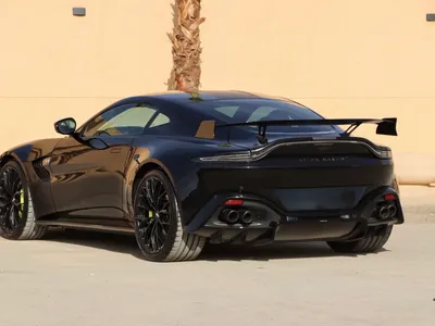 2022 استون مارتن فانتج اف 1 إديشن