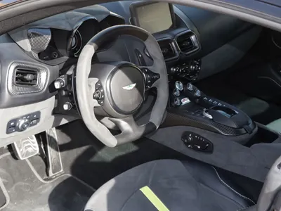 2022 استون مارتن فانتج اف 1 إديشن