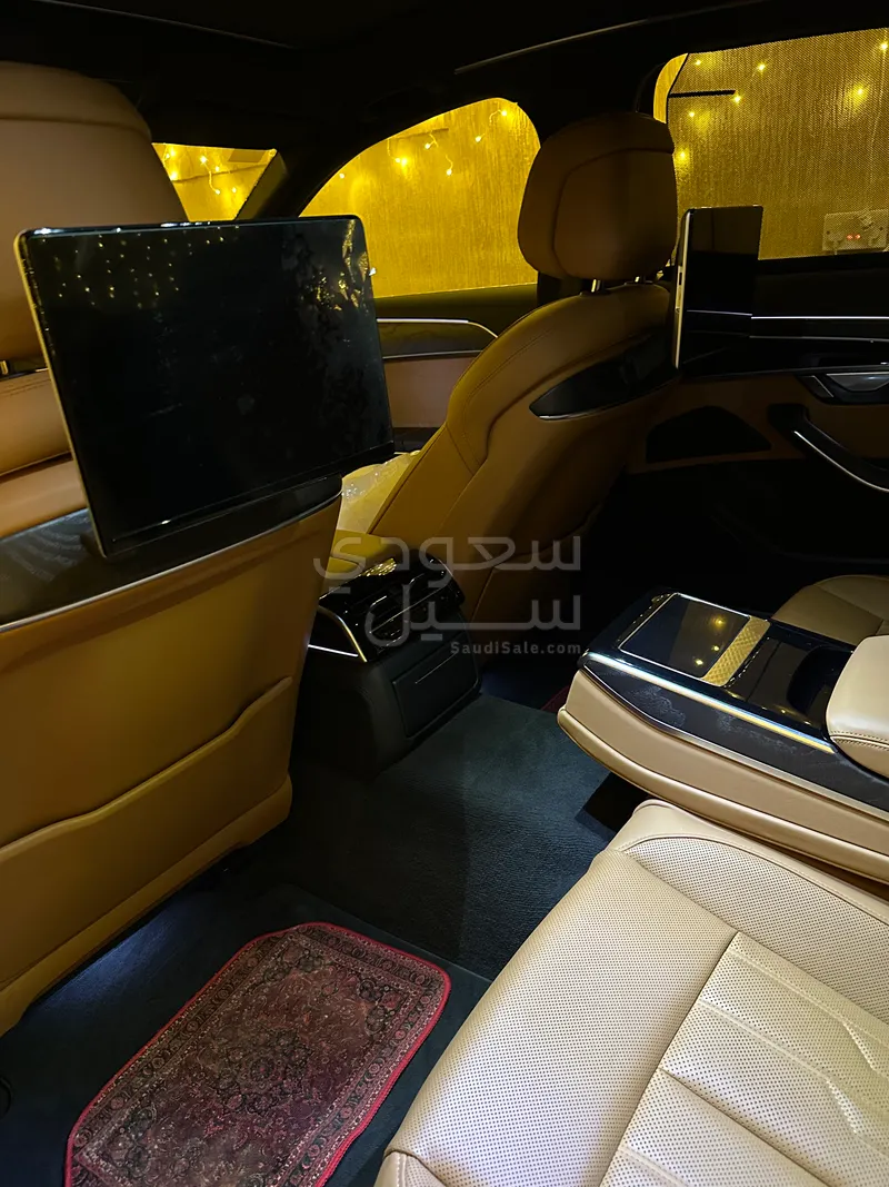 2024 اودي اي 8