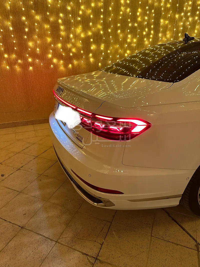 2024 اودي اي 8