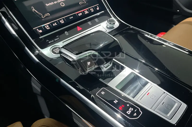 2025 اودي اي 8