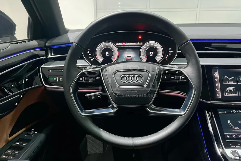 2025 اودي اي 8