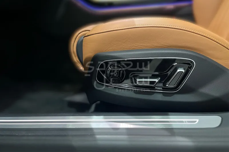 2025 اودي اي 8