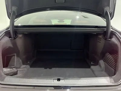 2025 اودي اي 8