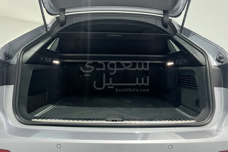 2024 اودي اي 6 اس لاين