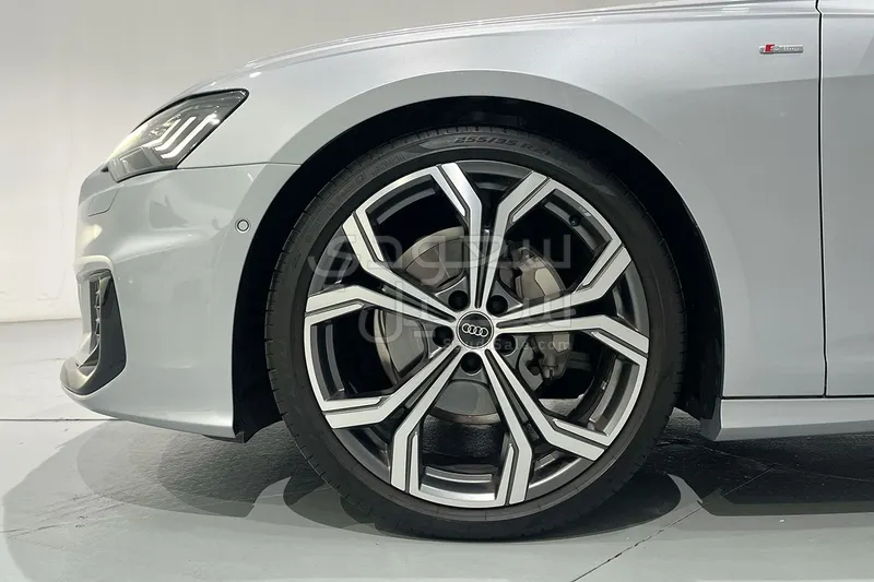 2024 اودي اي 6 اس لاين