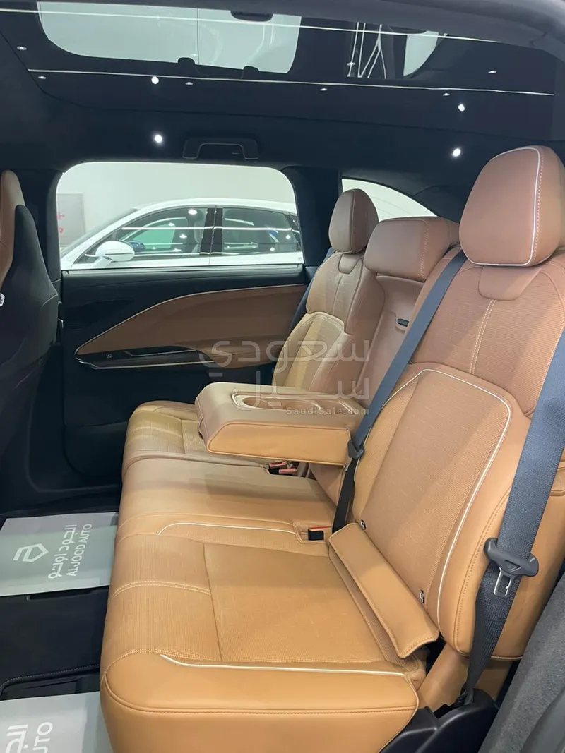 2026 لوسيد جراند تورينج