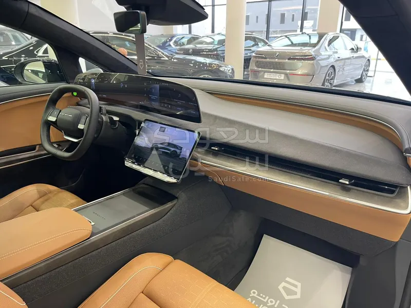 2026 لوسيد جراند تورينج