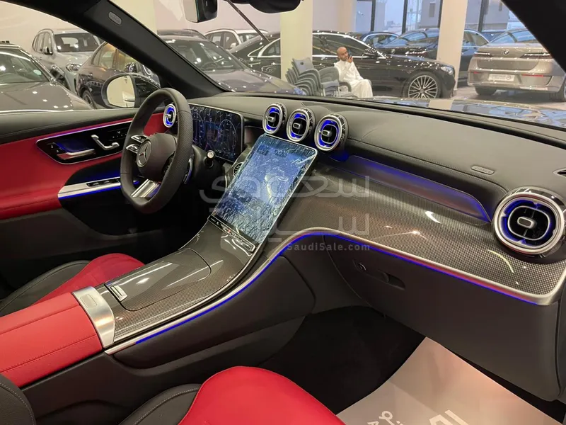 2023 مرسيدس - بنز جي إل سي 200 اي ام جي