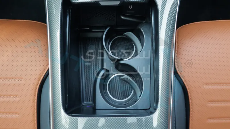 2026 مرسيدس - بنز جي إل سي 200 اي ام جي