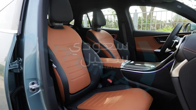 2026 مرسيدس - بنز جي إل سي 200 اي ام جي