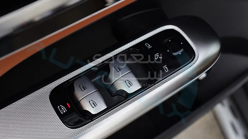 2026 مرسيدس - بنز جي إل سي 200 اي ام جي