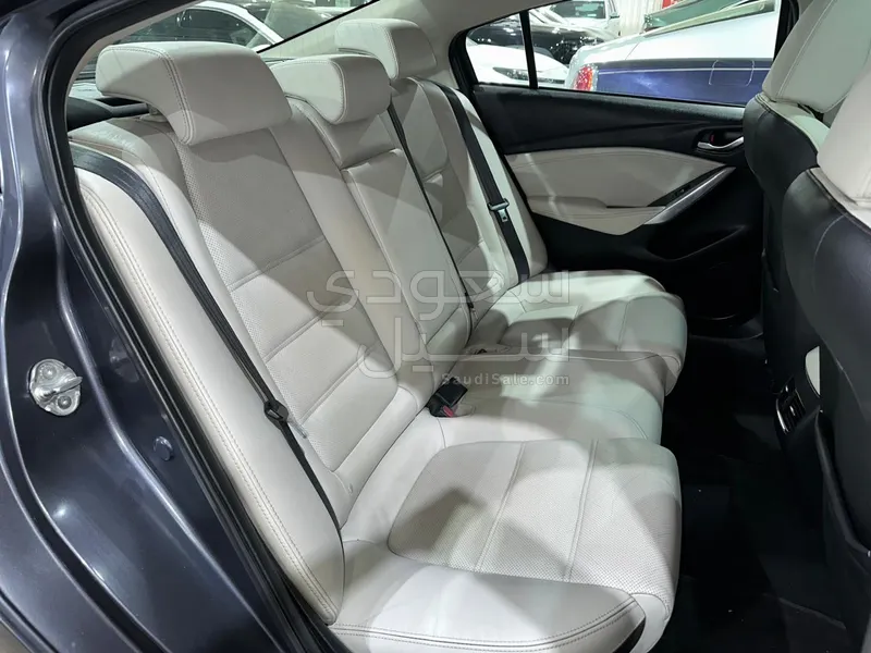 2016 مازدا مازدا 6