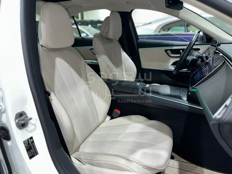 2025 مرسيدس - بنز إي 200