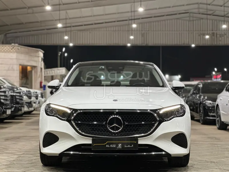 2025 مرسيدس - بنز إي 200