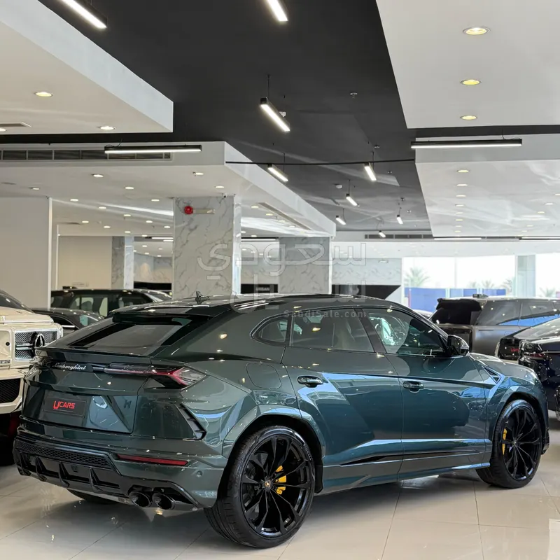 2021 لمبرجيني اوروس