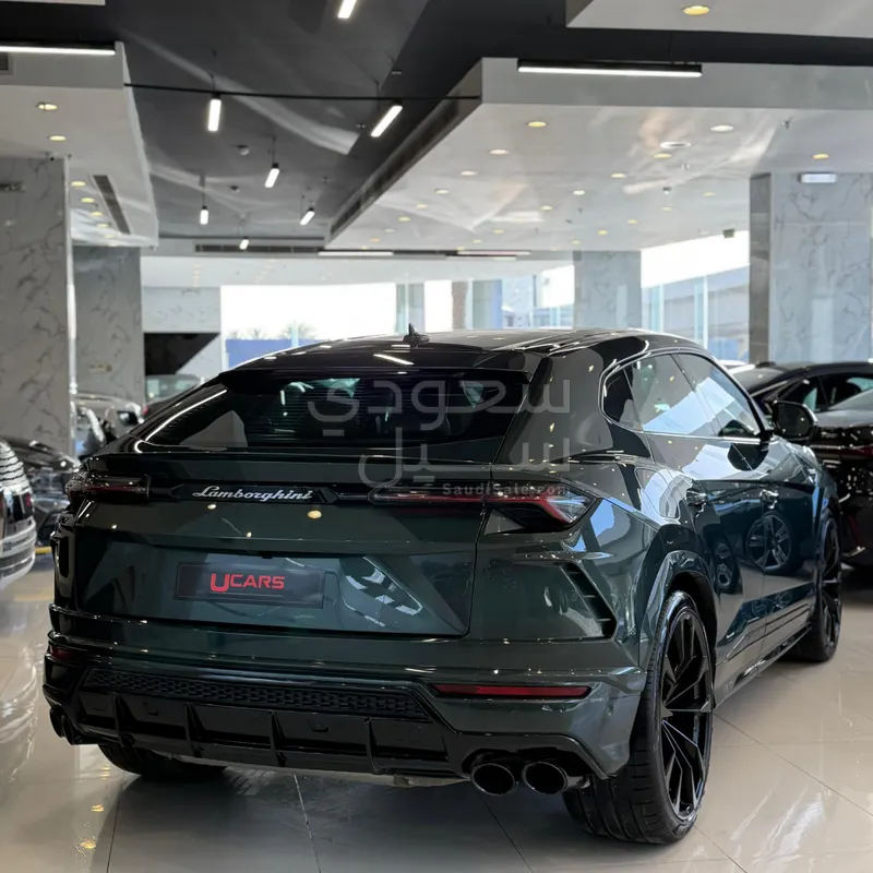 2021 لمبرجيني اوروس