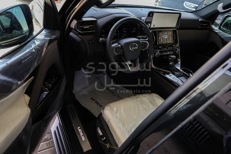 2026 لكزس إل إكس 600